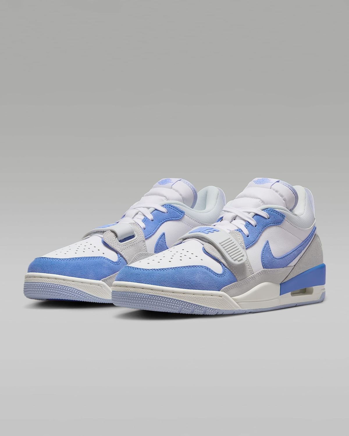 CD7069-141 Nike Jordan Legacy 312 Low Lucky Shorts (Men's)