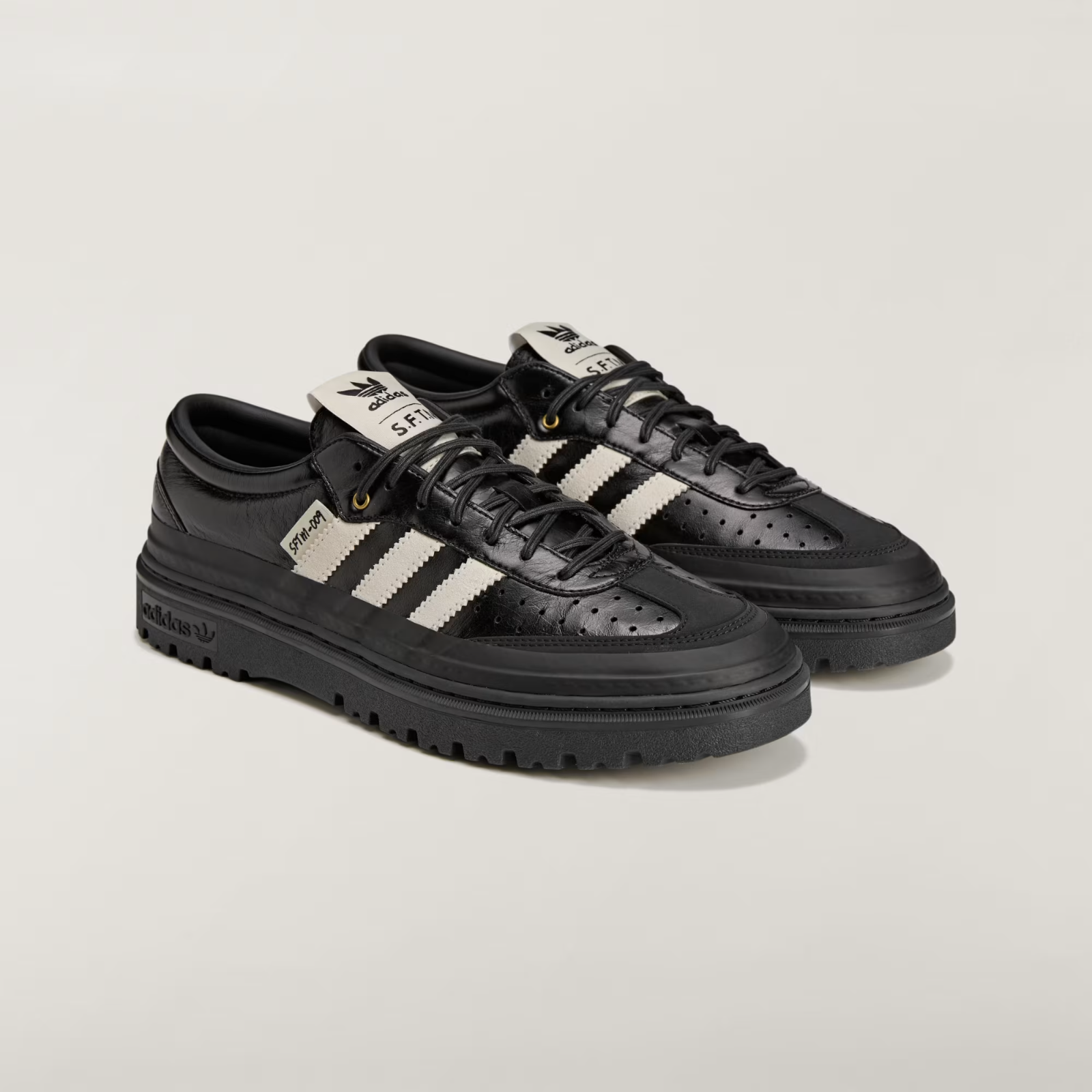 KI4761 Song For The Mute adidas Samba LX Black White (Men's)
