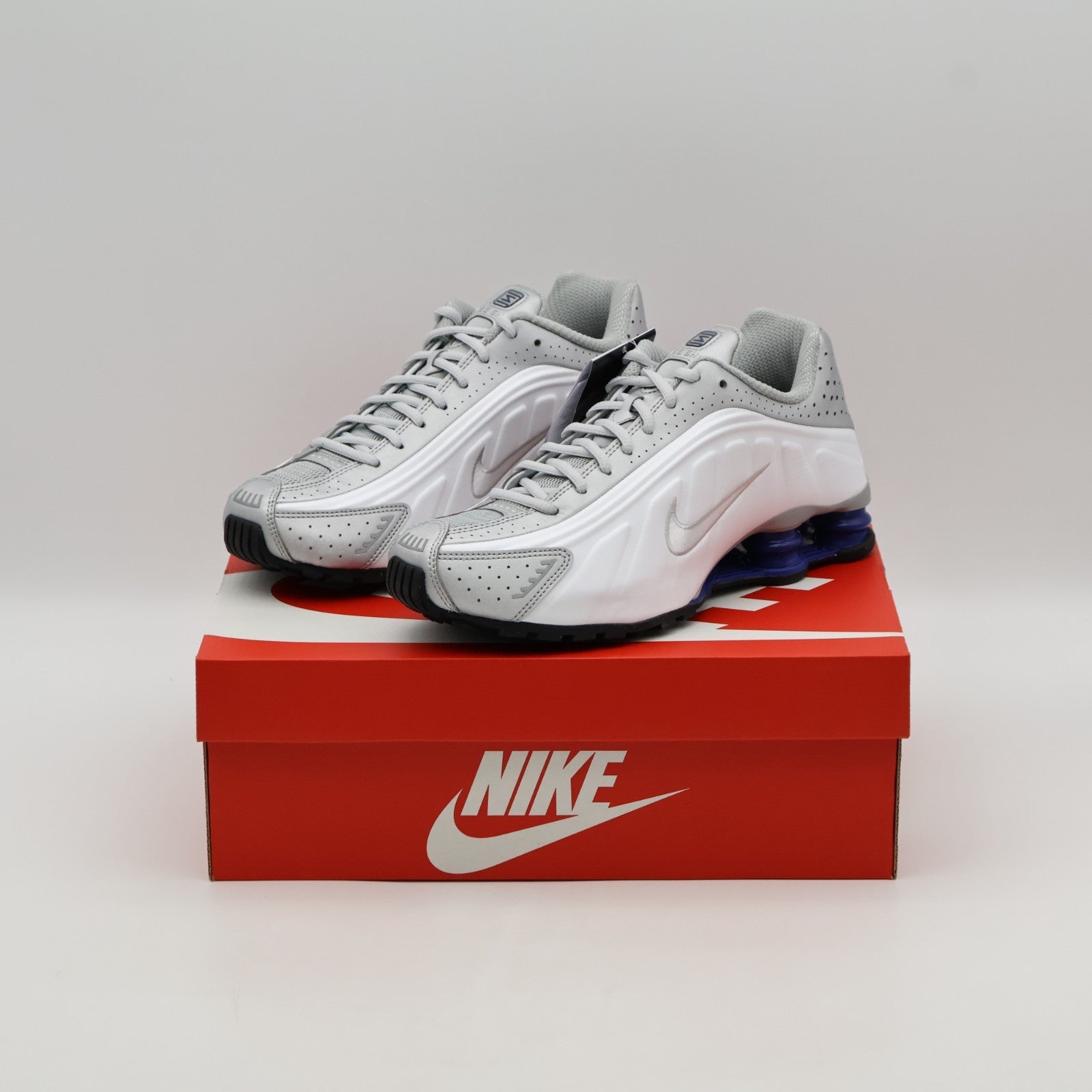 HQ1988-102 Nike Shox R4 Metallic Silver White Deep Royal Blue (Men's)