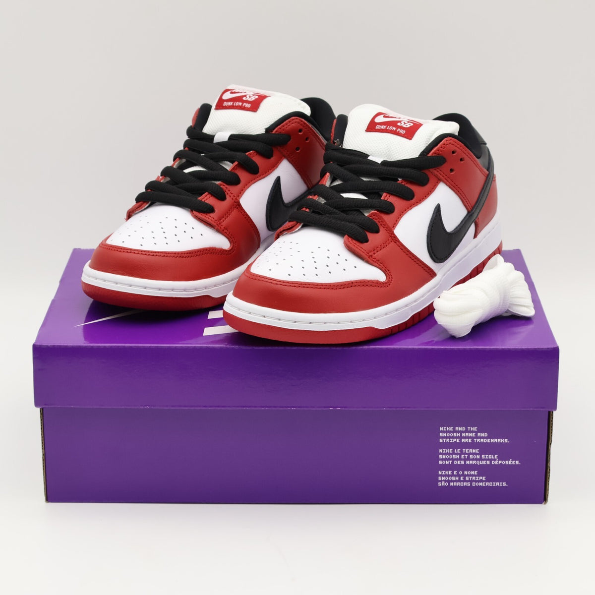 BQ6817-600 Nike SB Dunk Low Pro J-Pack Chicago Varsity Red and White (Men's)