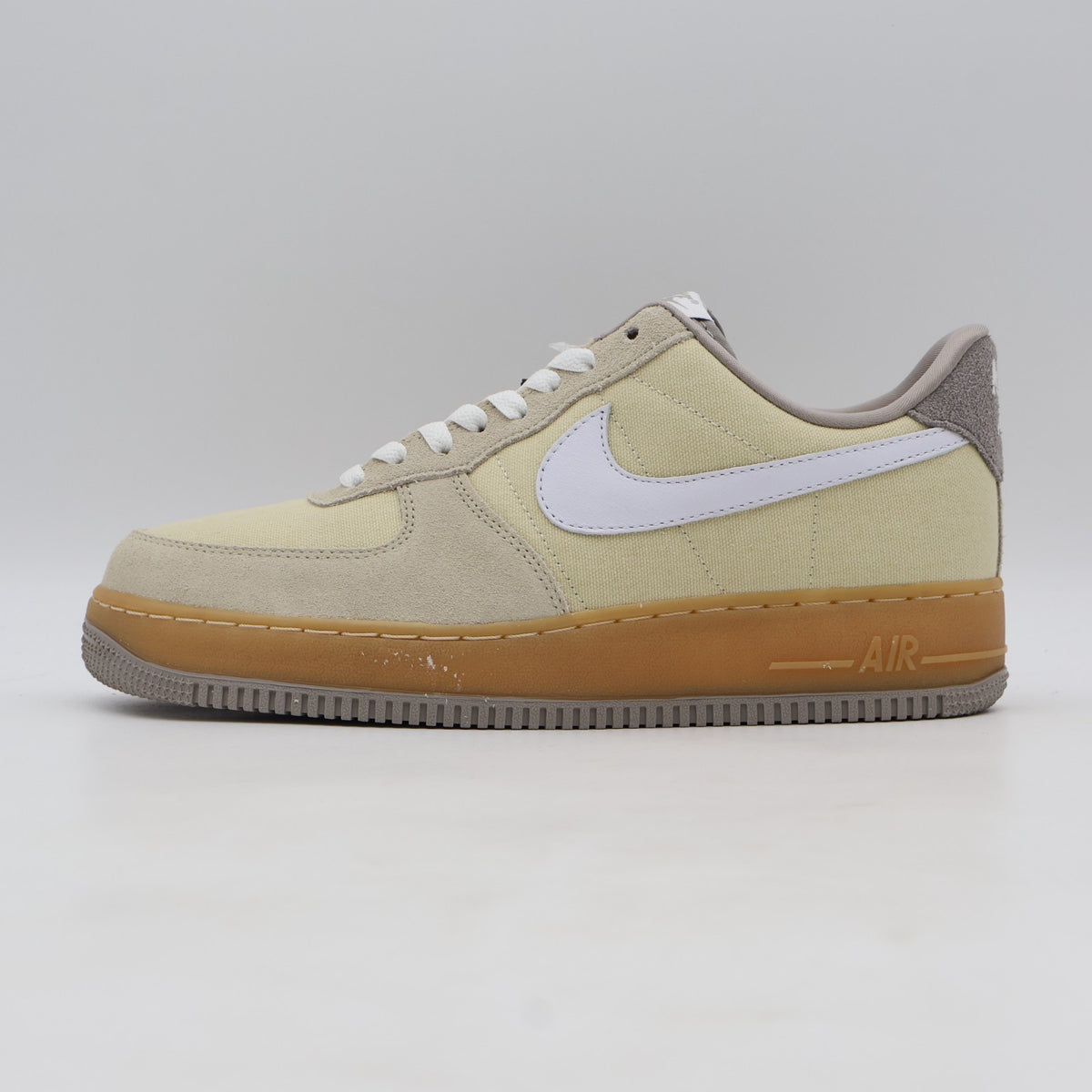 HV4306-234 Nike Air Force 1 â07 Light Khaki Gum Yellow College Grey (Women's)