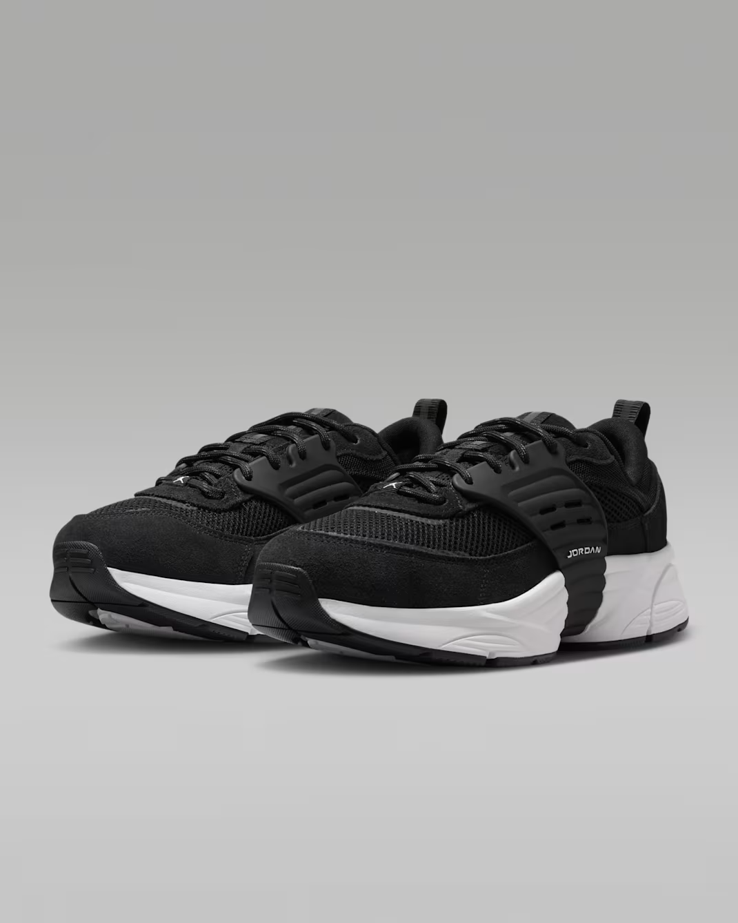 IB3722-008 Nike Jordan Trunner O/S Black White (Men's)