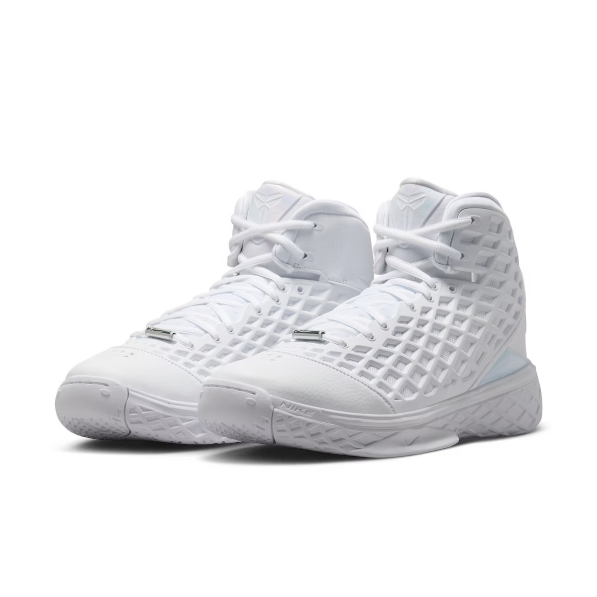 HM4351-100 Nike Kobe 3 Protro Halo (Men's)