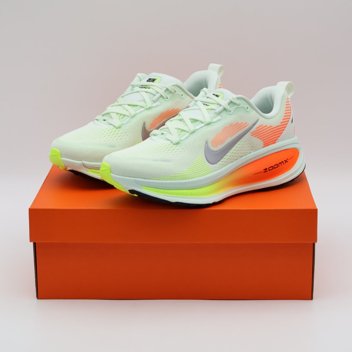 HM6803-300 Nike Vomero 18 Barely Green Hyper Crimson Barely Volt (Men's)