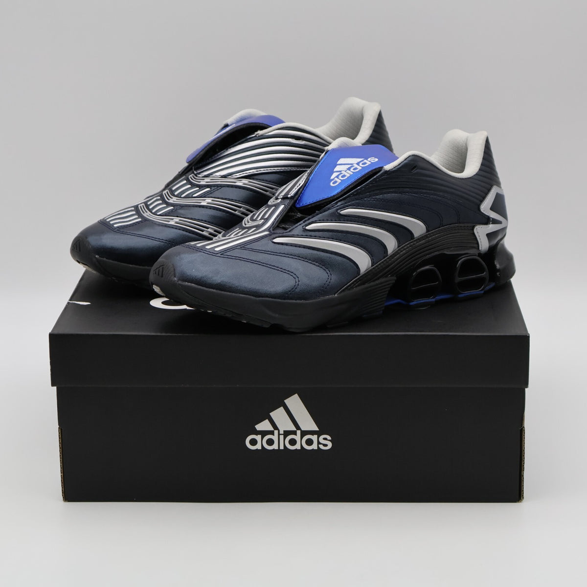 JQ2579 atmos à adidas Predator Megaride Silver Metallic Core Black (Men's)