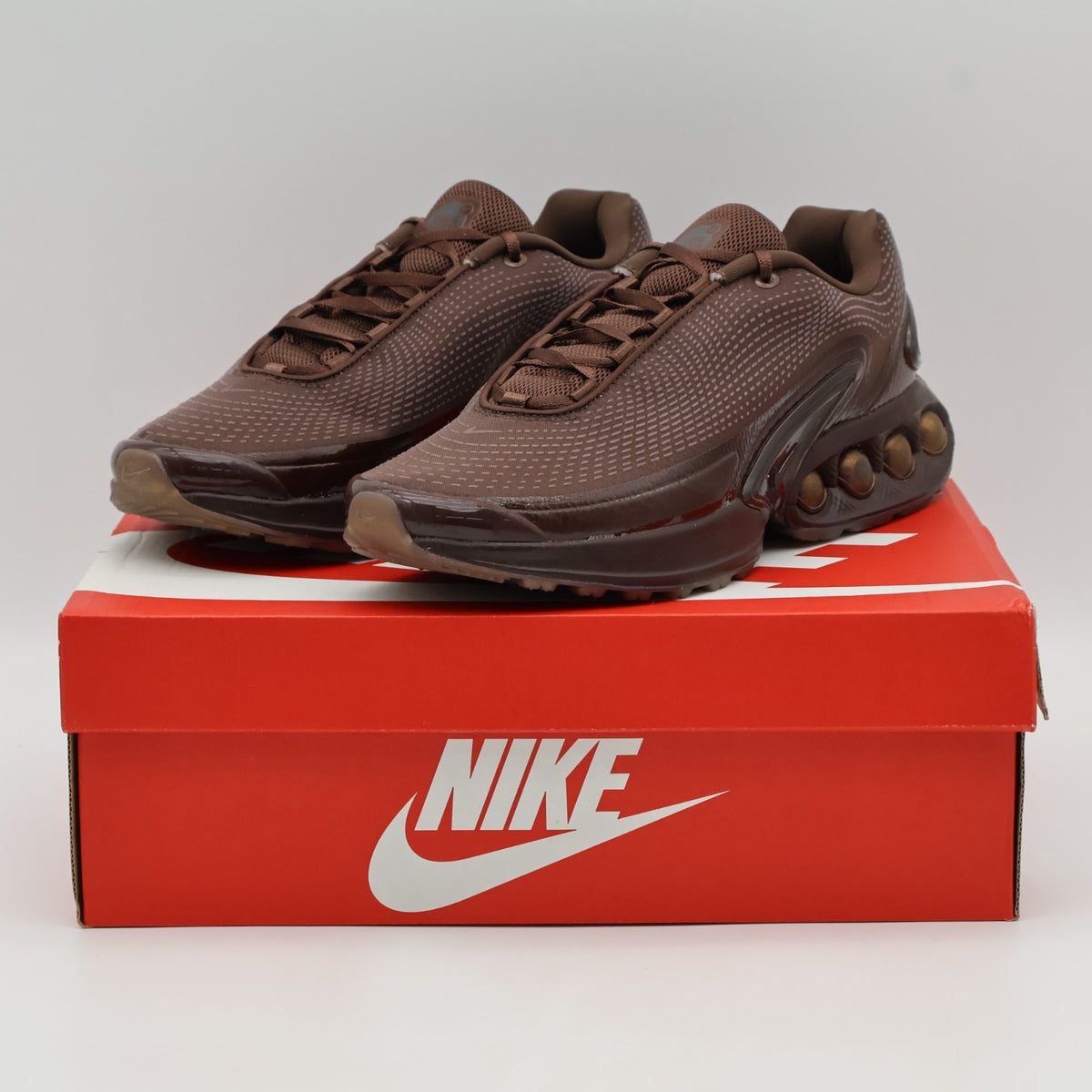 HQ3837-200 Isamaya Ffrench à Nike Air Max DN Chocolate Brown (Women's)