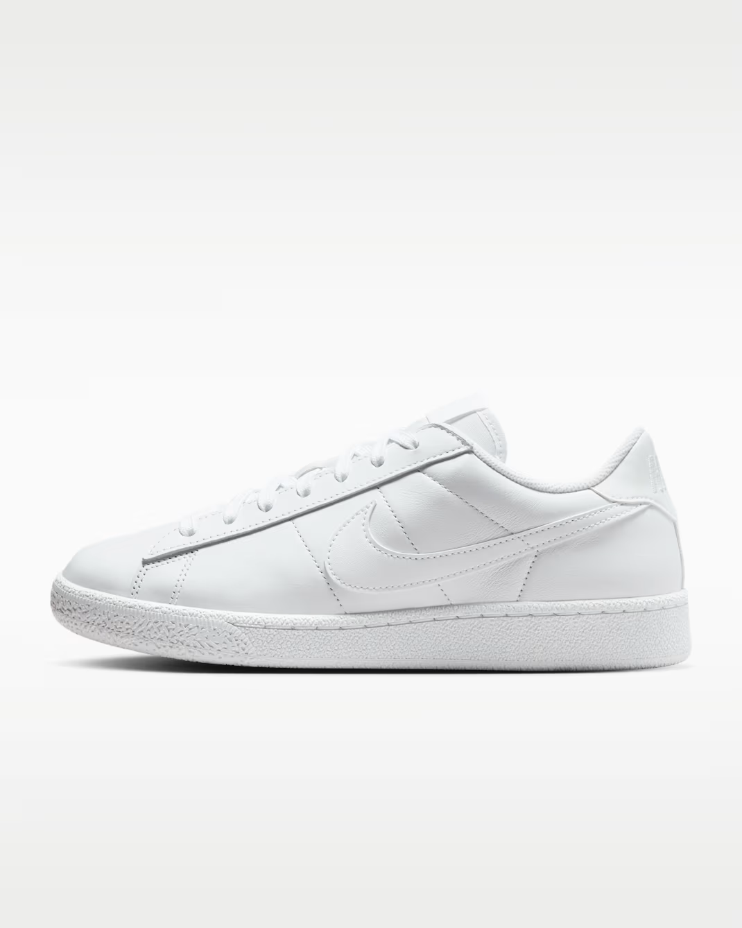 IQ7387-107 Nike Tennis Classic "White" (Women's)