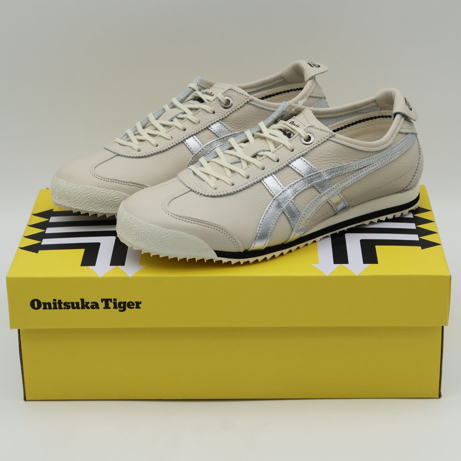 1183A592-200 Onitsuka Tiger Mexico 66 SD Birch Silver (Men's)