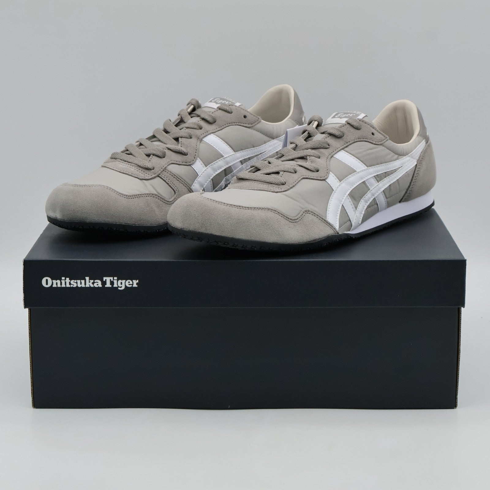 1183B400-022 Onitsuka Tiger Serrano Oyster Grey White (Men's)