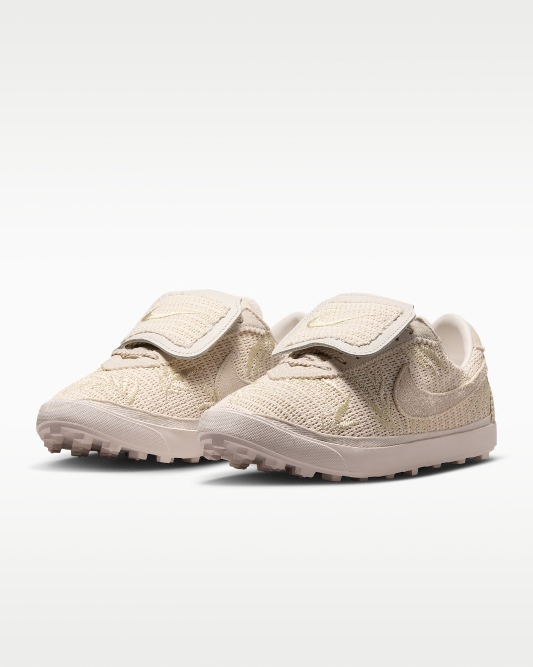 IW4937-006 Nike Astro Grabber Textile Phantom (Women's)