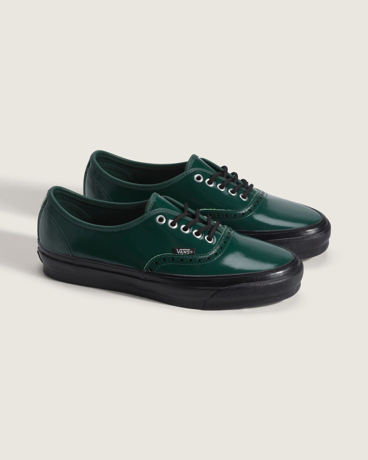 VN000V33H9B Vans OTW AUTHENTIC 44 SIPED VIBRAM "GLOSS LEATHER BROGUE (Men's)