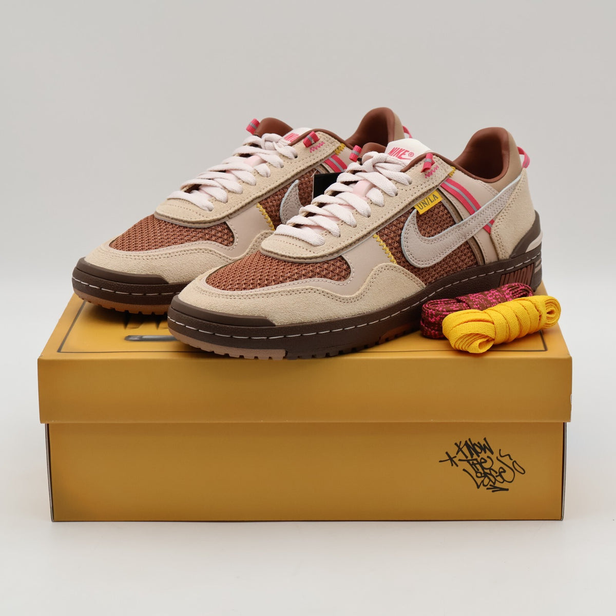 FQ9003-200 UNION Nike Field General SP Guava (Men's)