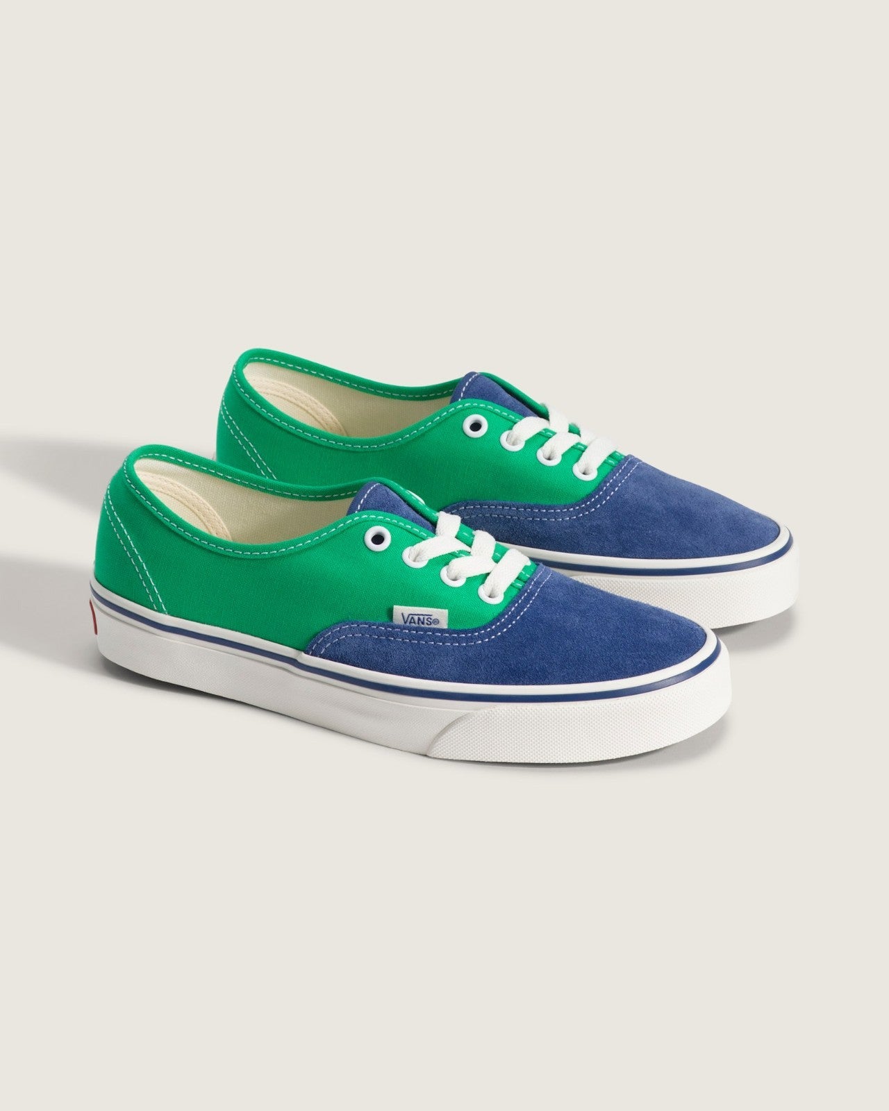 VN000EHHNVY Vans Authentic "Navy"