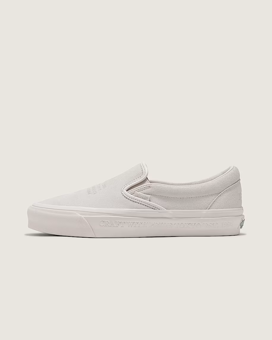 VN000EDG7VJ NEIGHBORHOOD Ã OTW by Vans Classic Slip-On 98 Natural (Men's)