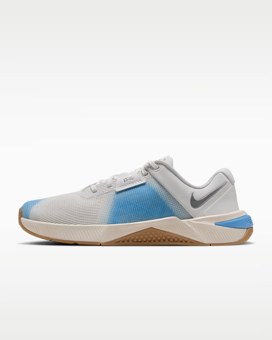 HQ2620-104 Nike Metcon 10 "Summit White/Baltic Blue/Pale Ivory" (Women's)