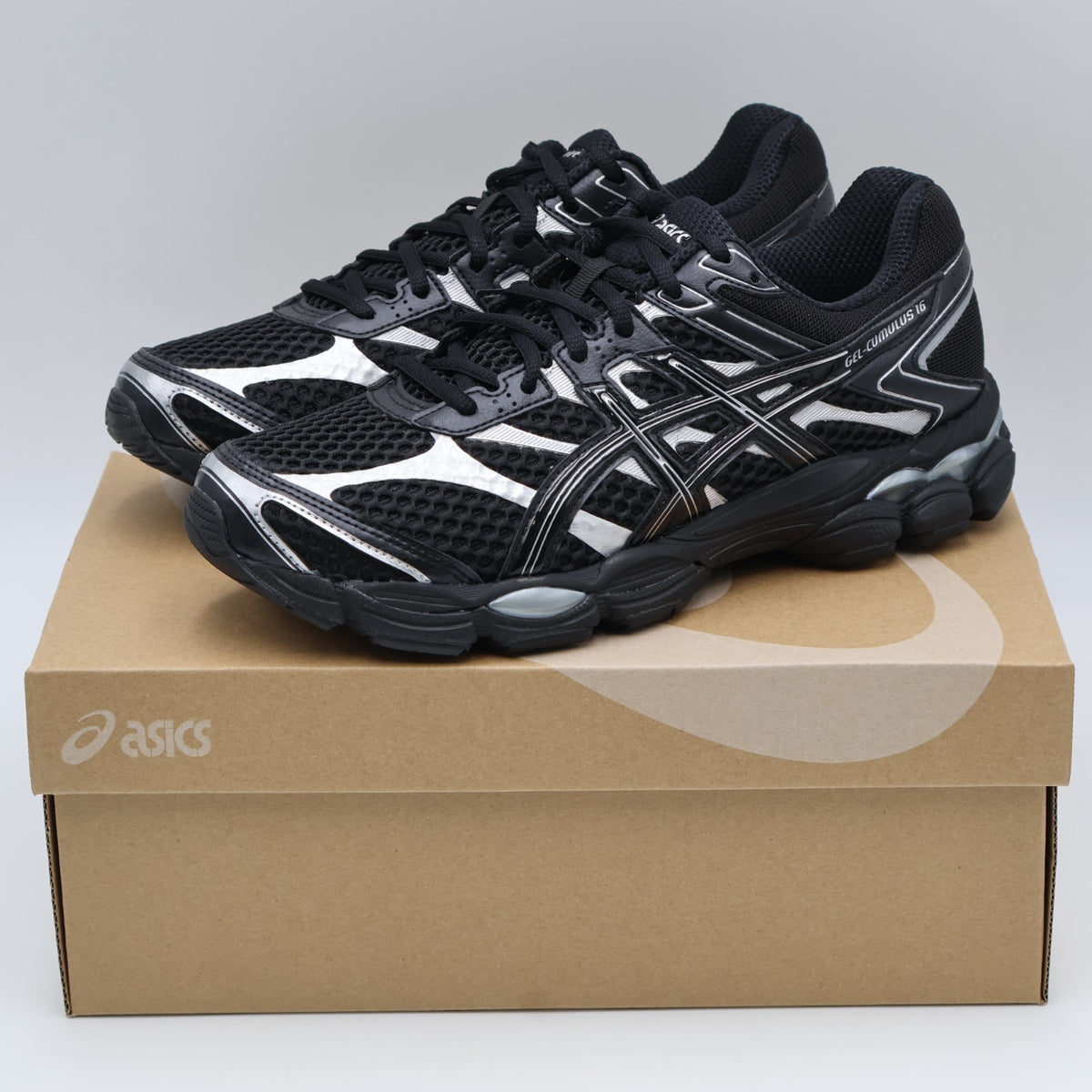 1203A733-002 Asics Gel-Cumulus 16 Black (Men's)