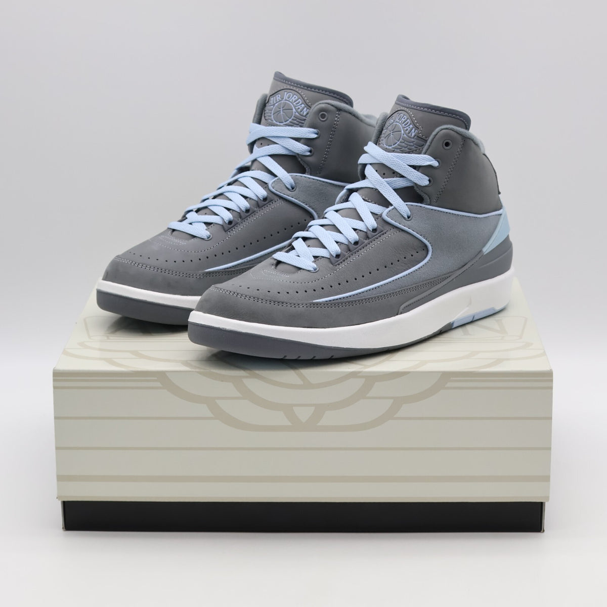 FB8871-041 Nike Air Jordan 2 Retro Cool Grey Ice Blue White (Womenâs)