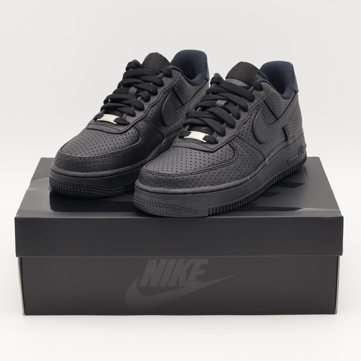 HF8189-001 Nike Air Force 1 Low SP Black (Men's)