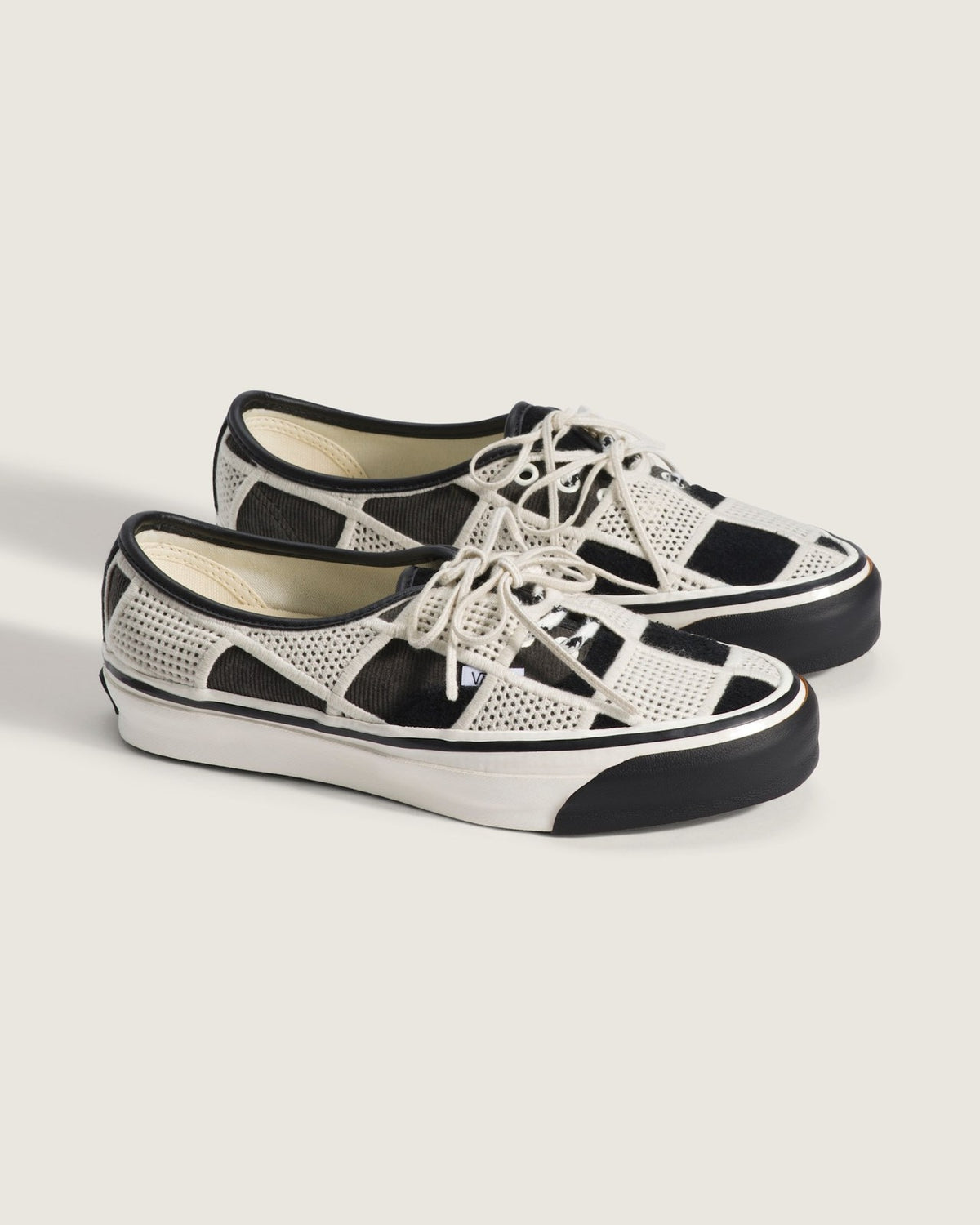 VN000Y0RFDB Vans Premium Authentic 44 Shell Knit BlackEgret (Men's)