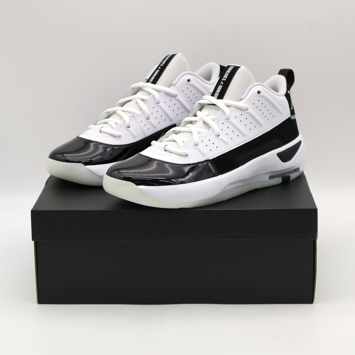 HQ2091-100 Nike Jordan Max Aura 7 White Summit White Black (Men's)