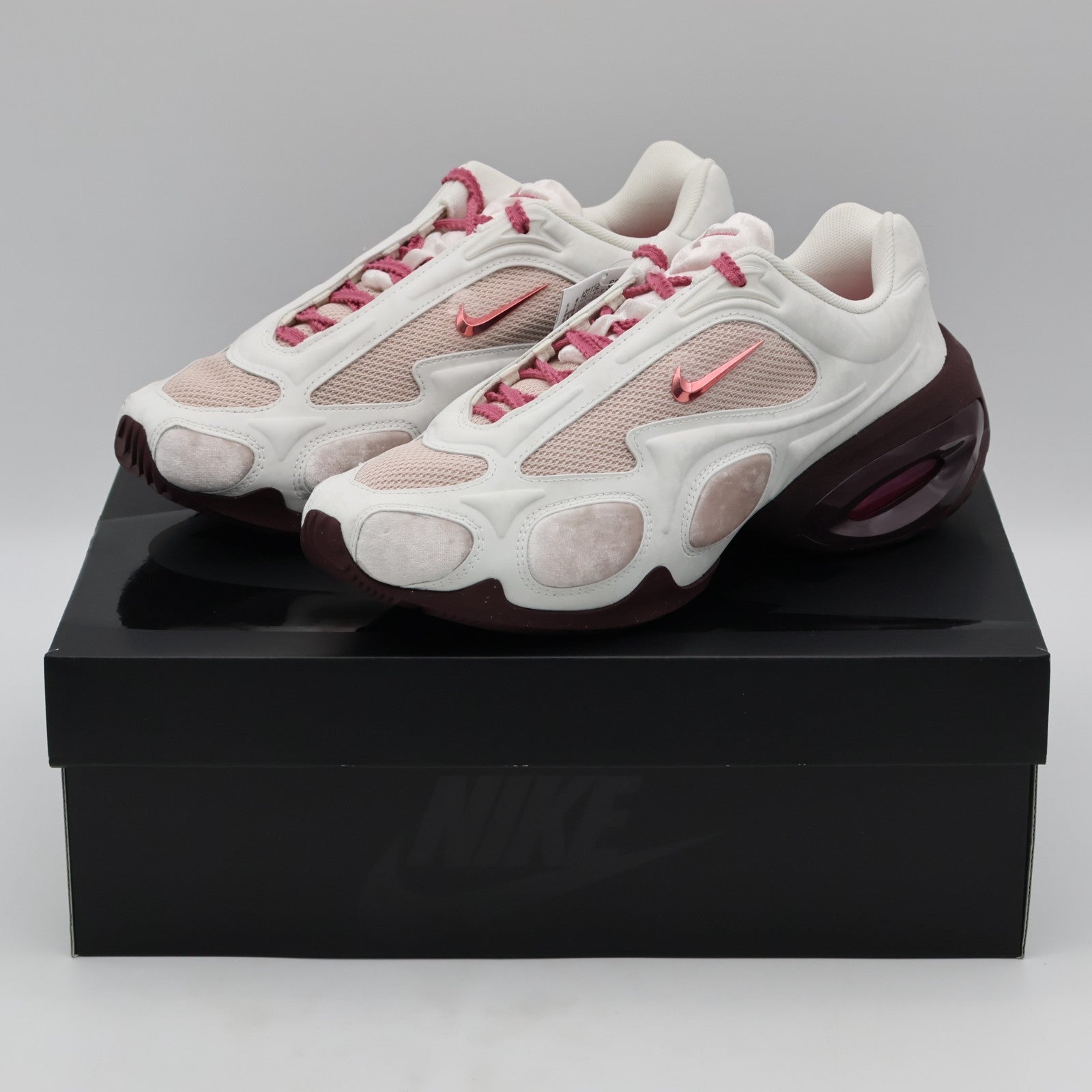 IQ1152-666 Nike Air Max Muse SE Valentine's Day (2026) (Women's)
