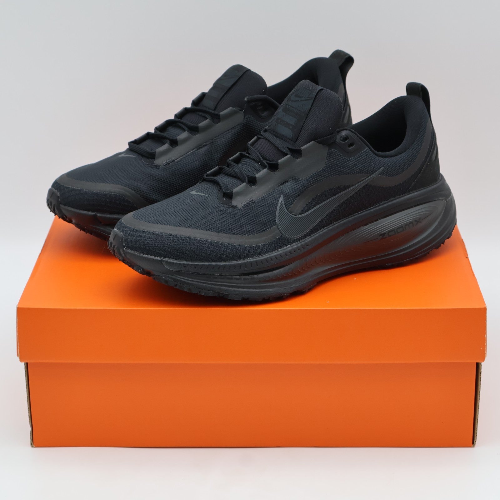 HQ7001-001 Nike Vomero 18 GORE-TEX Black Anthracite (Men's)