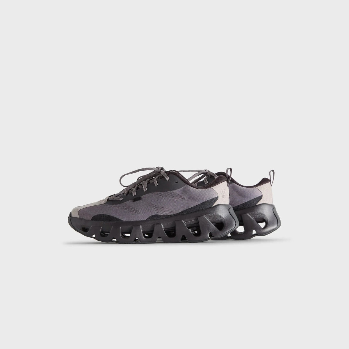 3MG10776093 KITH x On K-Tech 1 "Shark/Ox" (Men's)