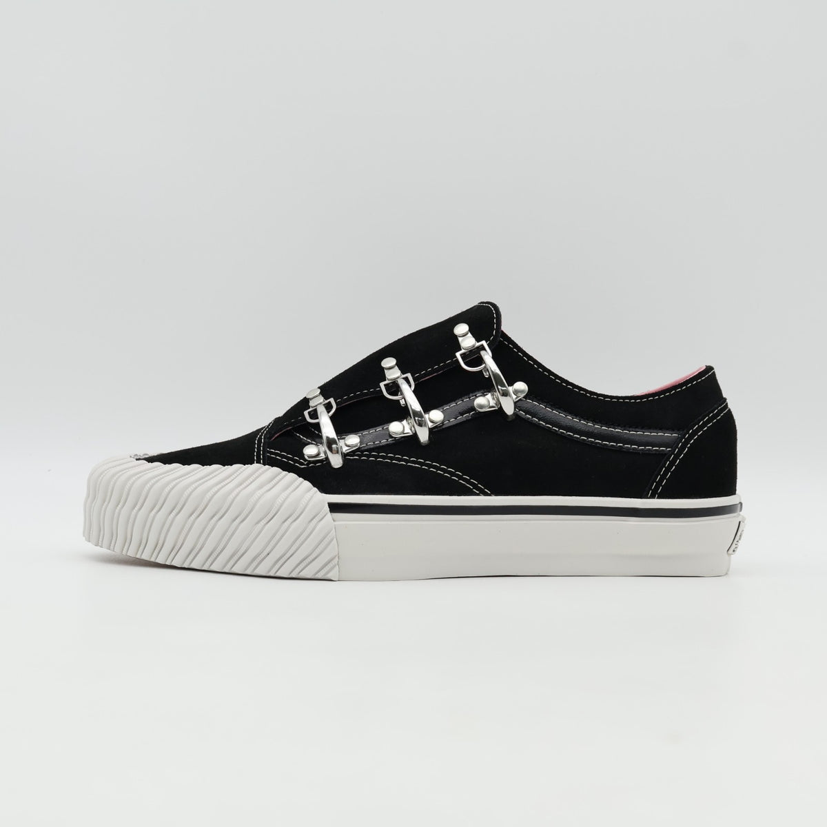 VN000EGXBA2 Vans Premium Old Skool Wrap Black White Karina Rozunko (Men's)