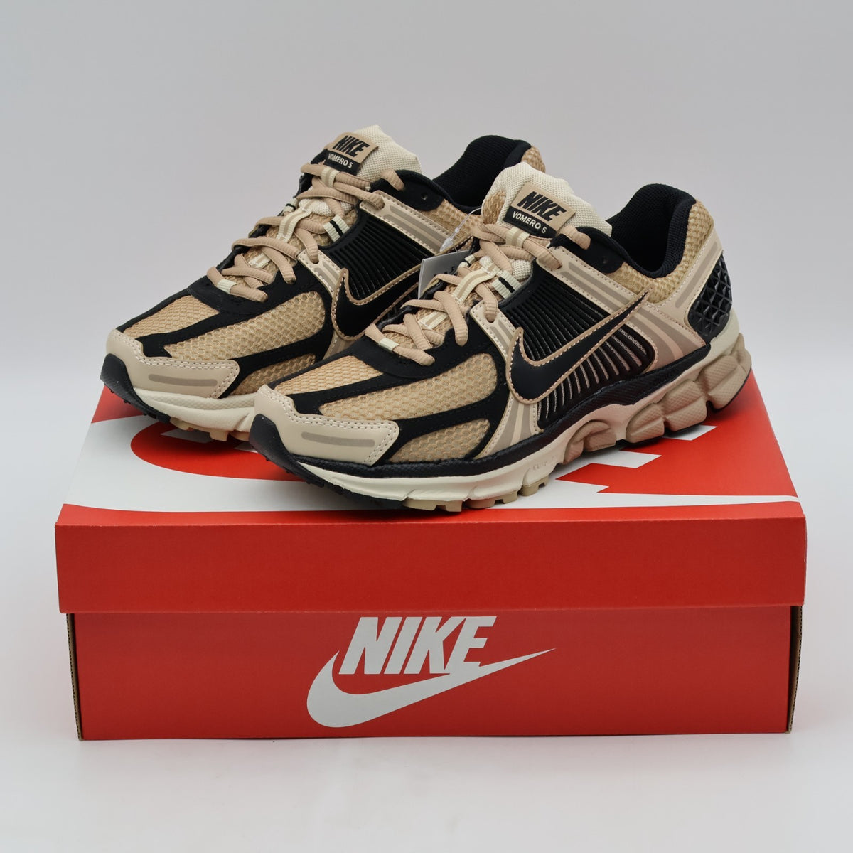 FJ2028-106 Nike Zoom Vomero 5 Sanddrift (Women's)