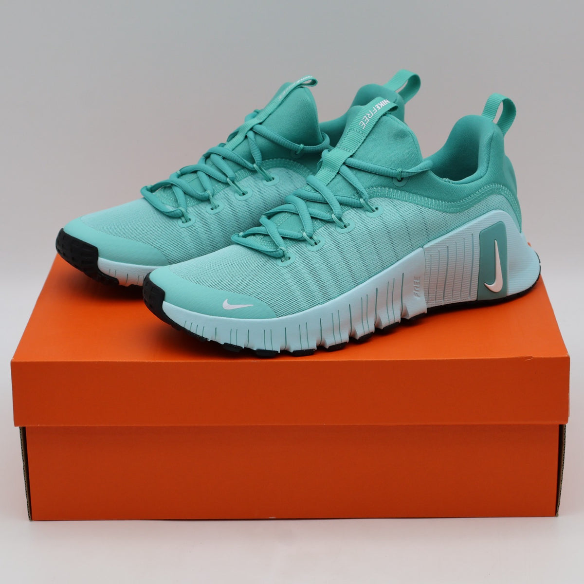 FJ7126-301 Nike Free Metcon 6 Bleached Turquoise Washed Teal Teal Tint (Women's)