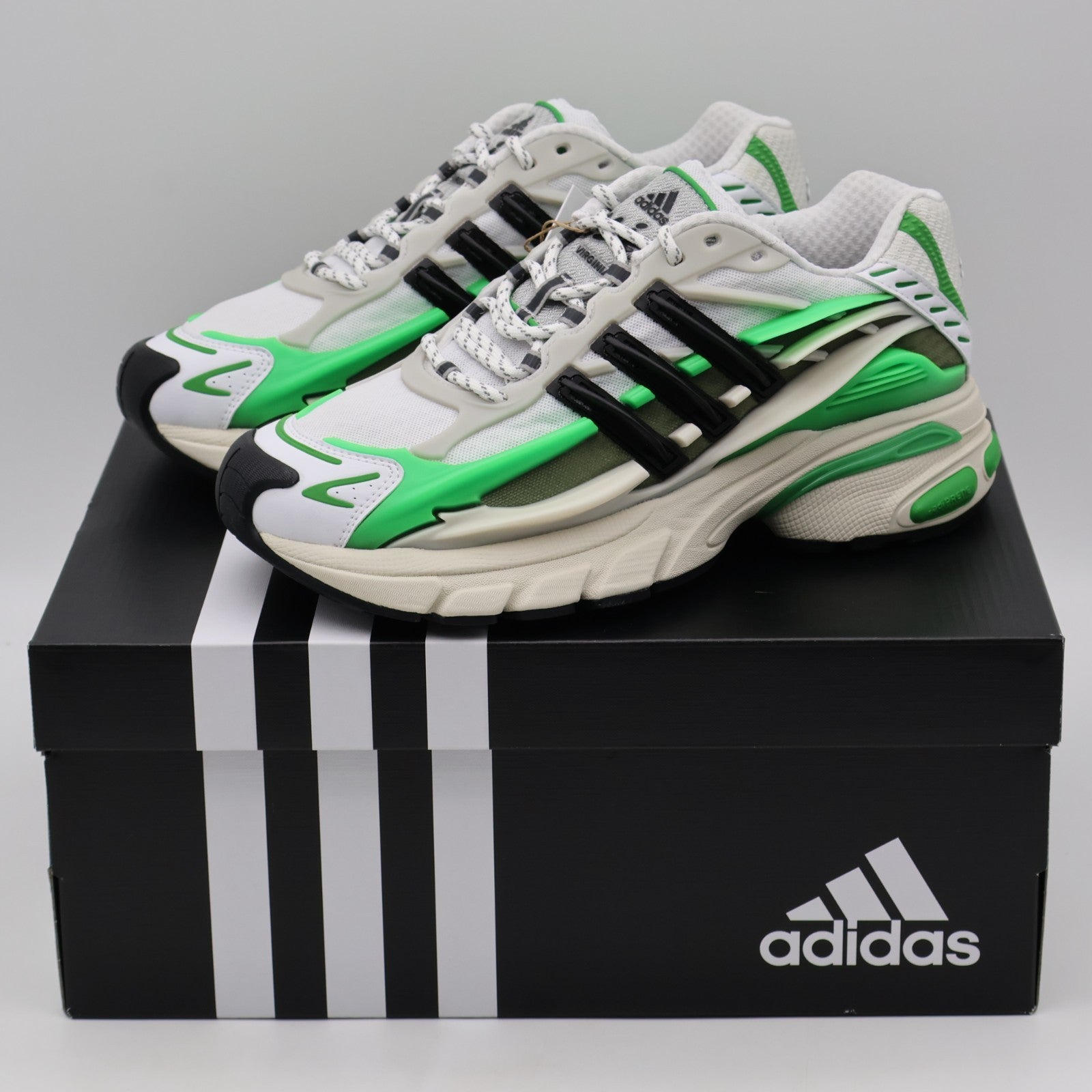 JP9260 Pharrell Williams à adidas Adistar Jellyfish Real Green (Men's)