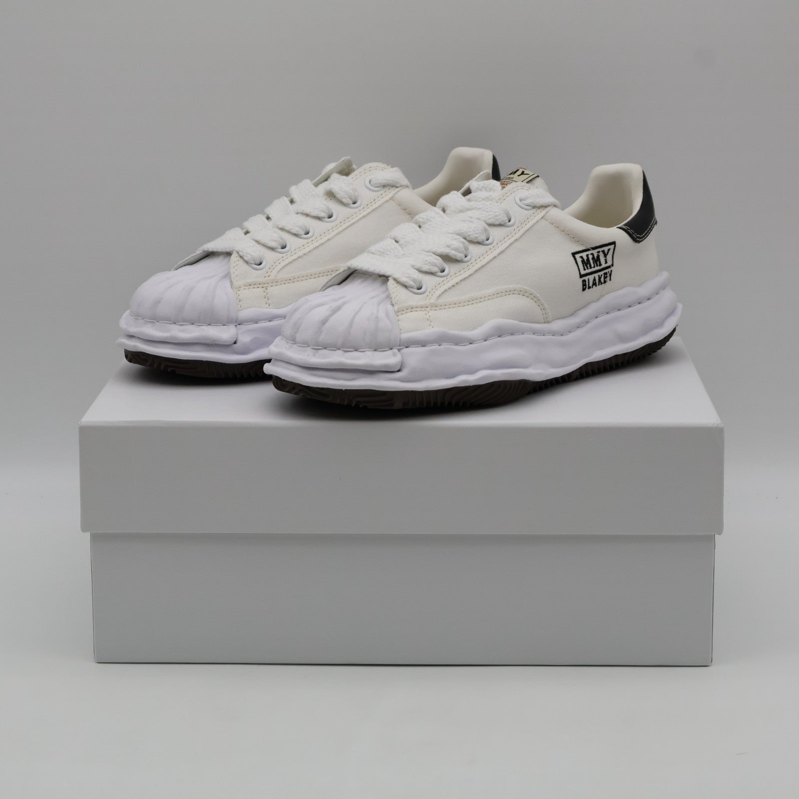 A08FW735-white Maison MIHARA YASUHIRO BLAKEY Original Sole Canvas Low (Men's)