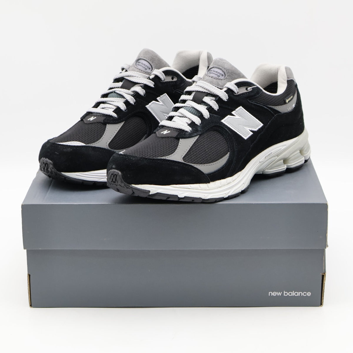 M2002RXD New Balance 2002R GORE TEX Black Gray (Men's)