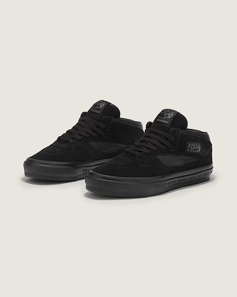 VN000EFYBLA NEIGHBORHOOD Ã OTW by Vans Half Cab 33 Black