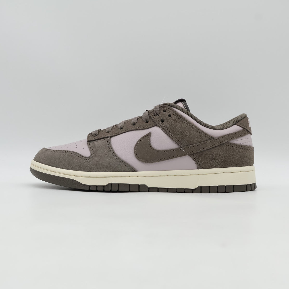 FQ8249-001 Nike Dunk Low SE Platinum Violet Cave Stone (Men's)
