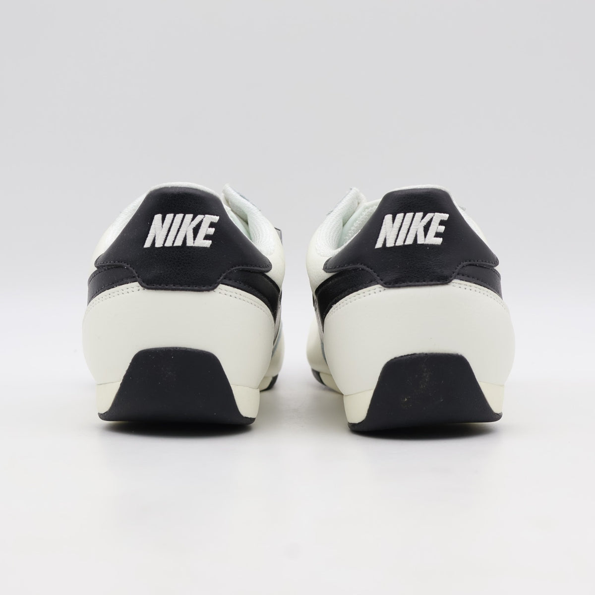 IB7102-100 Nike Women's Sprint Sister SailBlack (Women's)