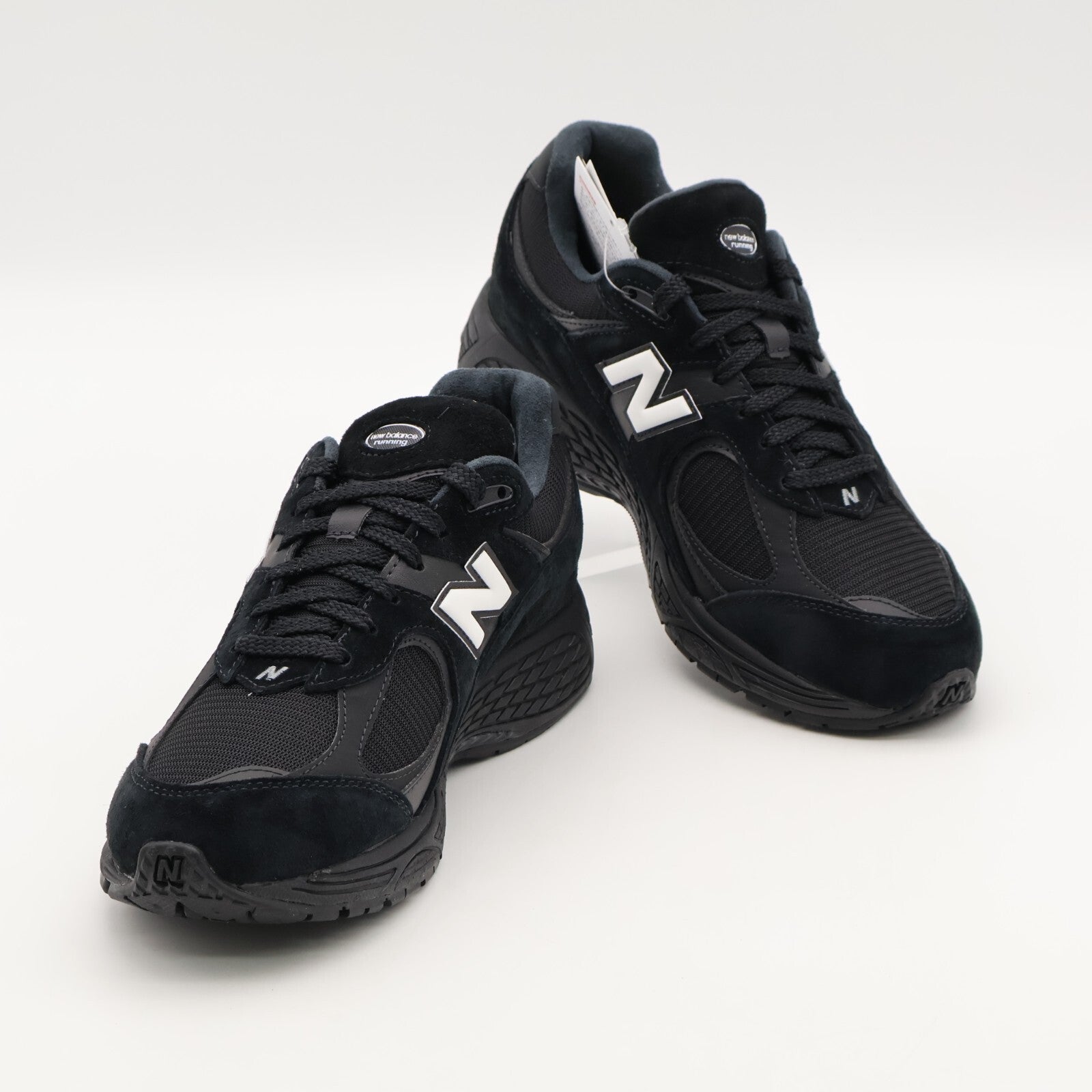 M2002RXX New Balance 2002R GORE-TEX Black White (Men's)