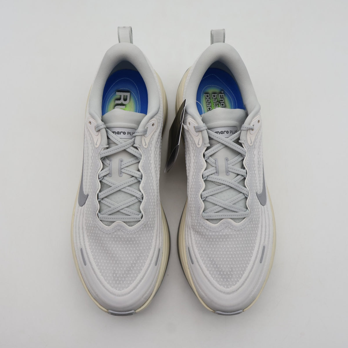 IQ0308-094 Nike Vomero Plus Platinum Tint Reflect Silver (Men's)