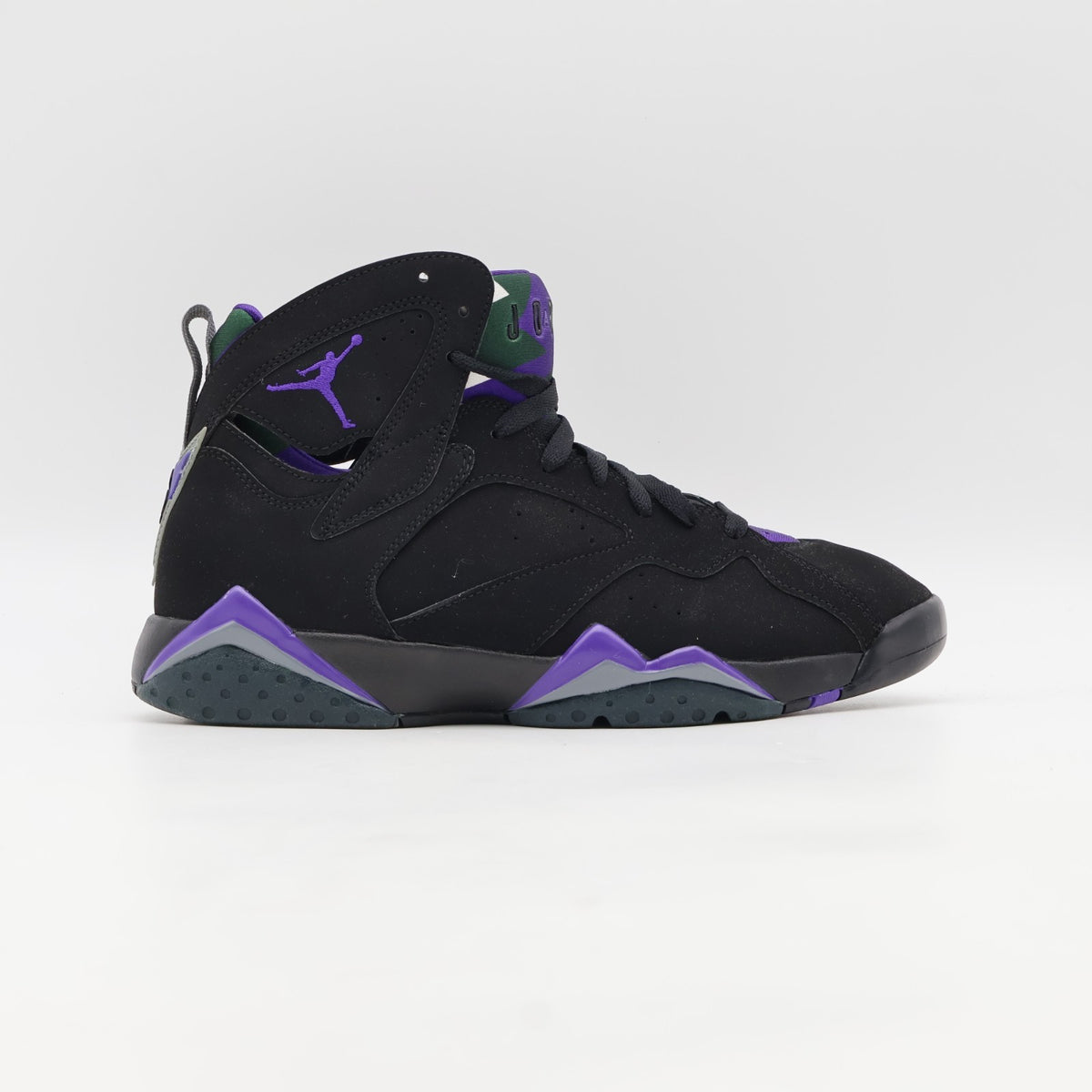 304775-053 Nike Air Jordan 7 "Ray Allen" (Men's)