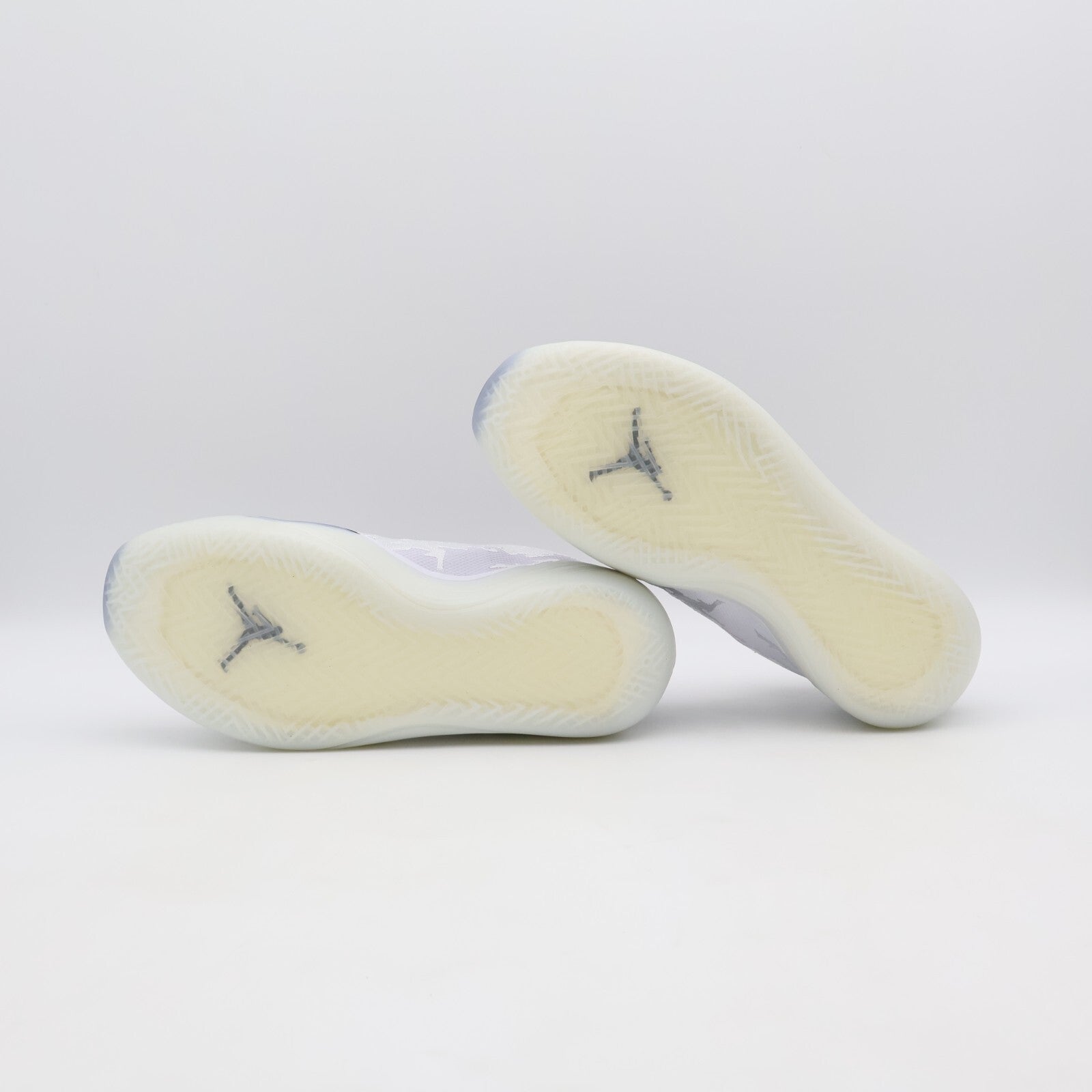 FQ0214-100 Nike Air Jordan 39 White Black Dark Powder Blue (FQ0213-100) (Men's)