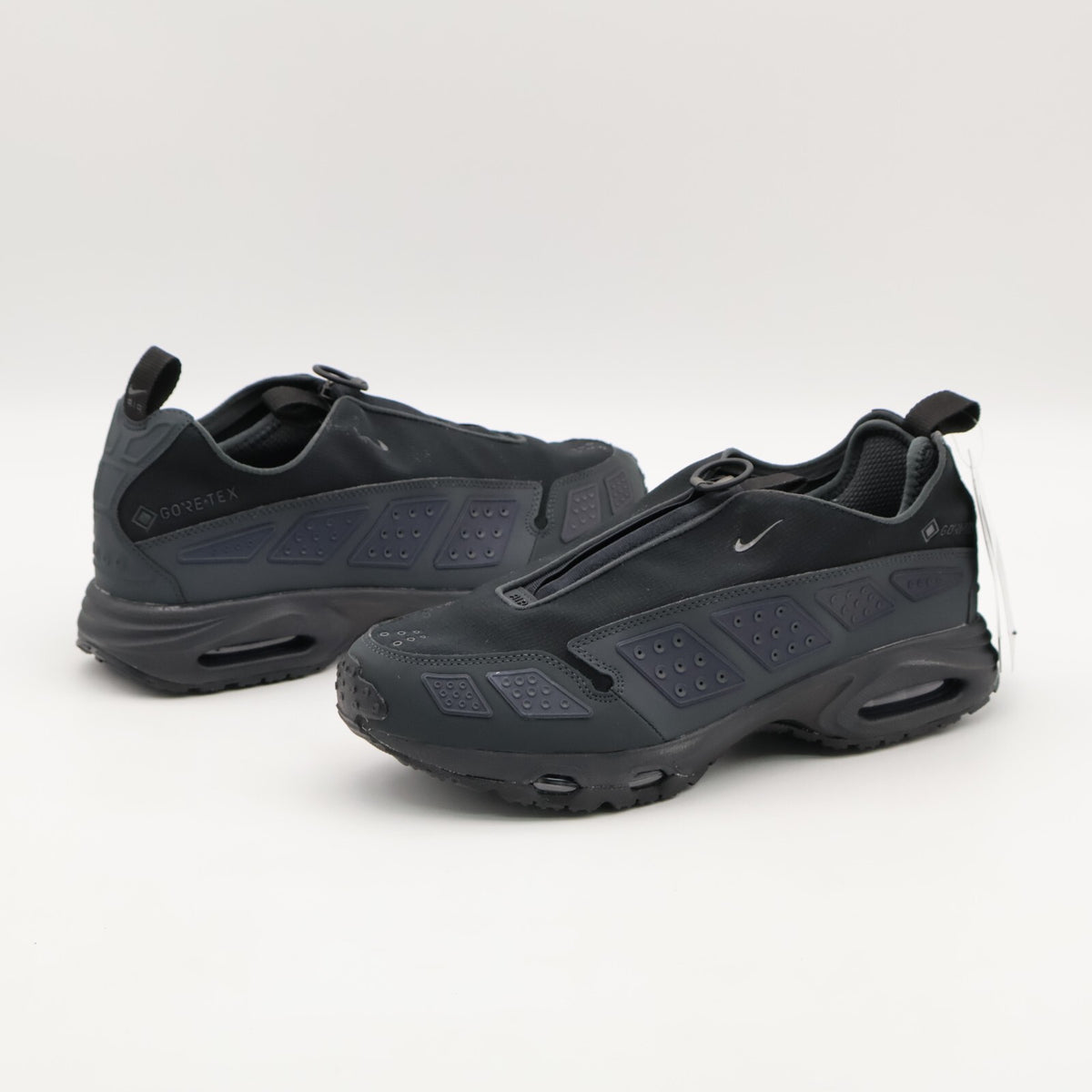 FZ4238-001 Nike Air Max SNDR GORE-TEX Black Dark Smoke Grey (Women's)