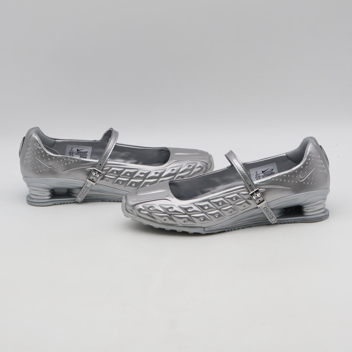 IR5510-002 Nike Shox Z Calistra Metallic Silver (Women's)