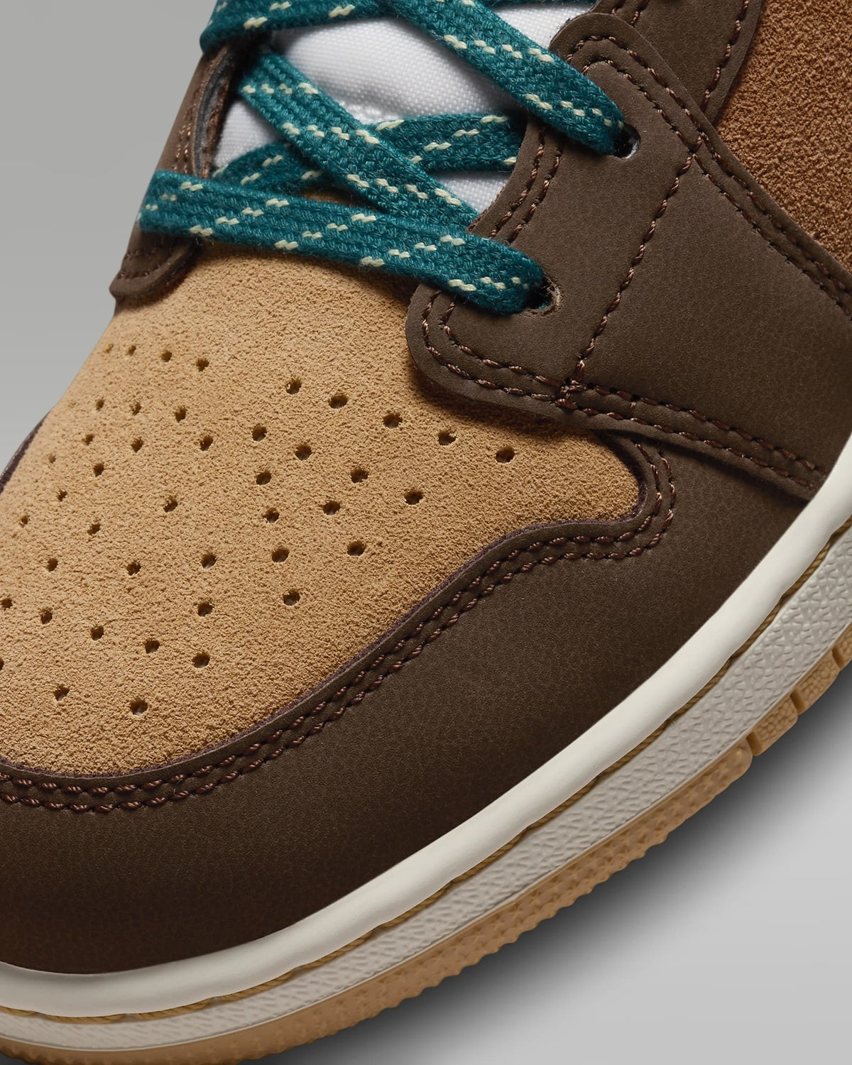 DZ6335-200 Nike GS Air Jordan 1 Mid SE Cacao Wow Ale Brown Twine Luminous Green