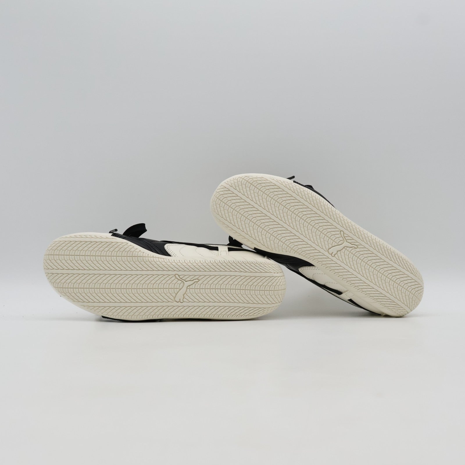 404390-01 BLACKPINK ROSE Puma Speedcat LEA Warm White PUMA Black (Women's)