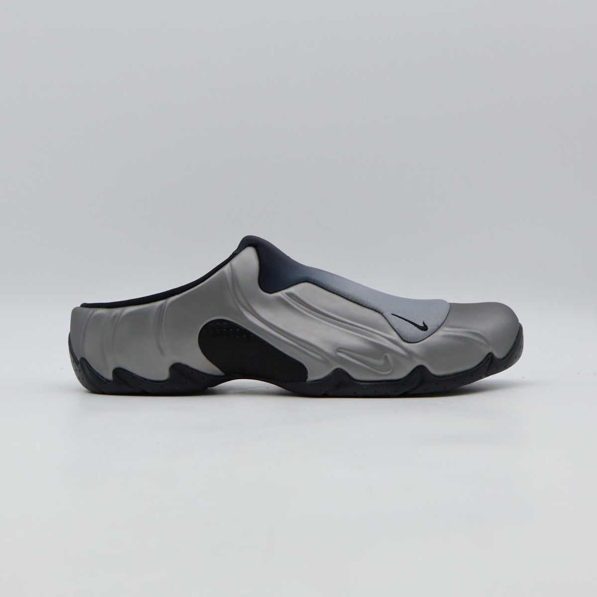 IR5919-044 Nike Clogposite "Metallic Dark Grey" (Men's)