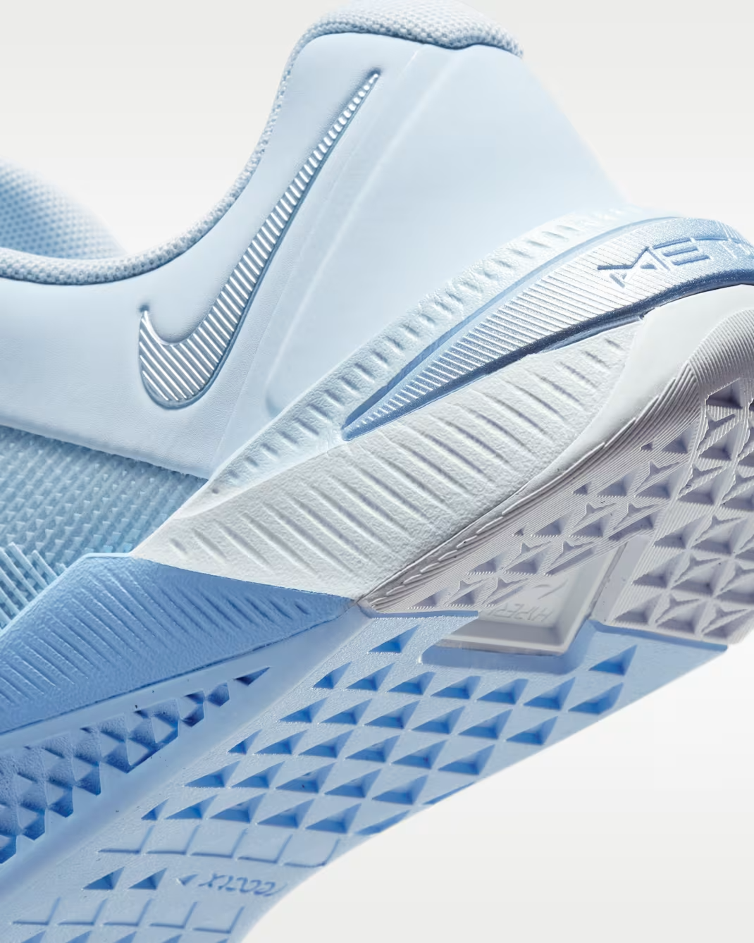 HQ2620-401 Nike Metcon 10 "Hydrogen Blue/Aluminum" (Women's)