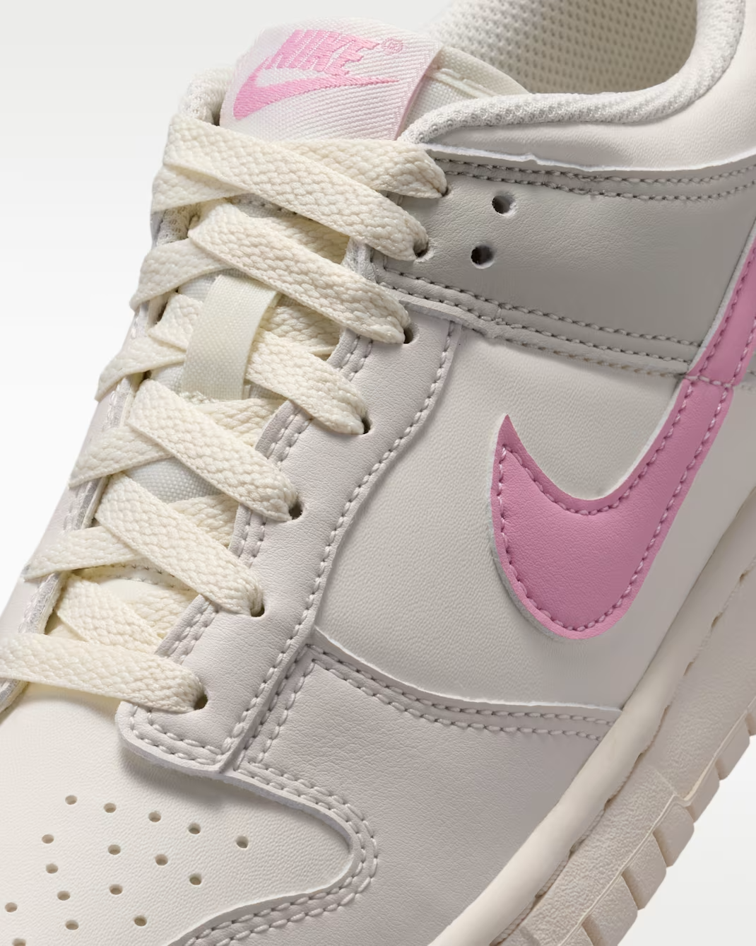 IU7766-105 Nike GS Dunk Low "Sail/Phantom"