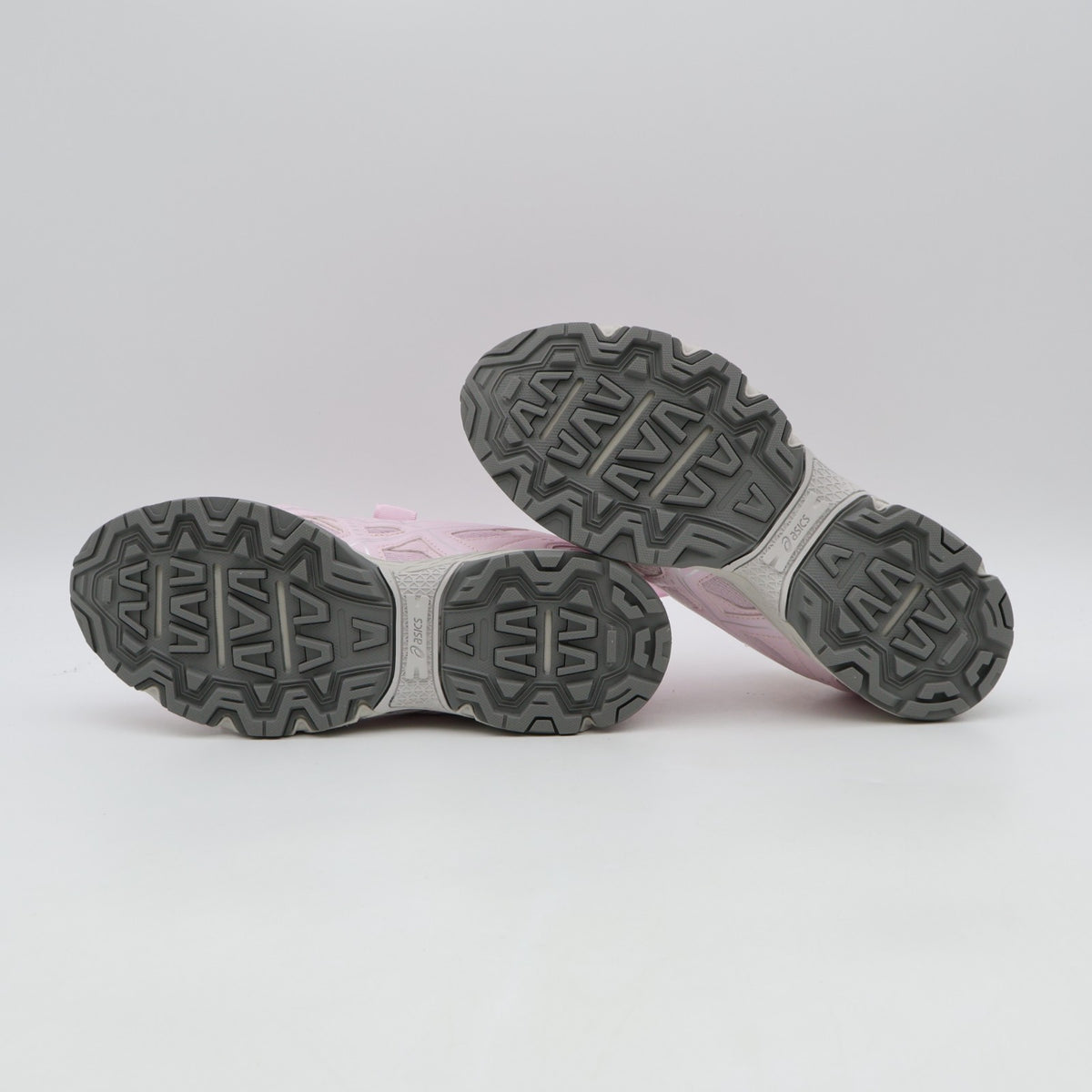 1203A753-700 Asics Gel-Nunobiki Pink Ribbon Laces (Men's)