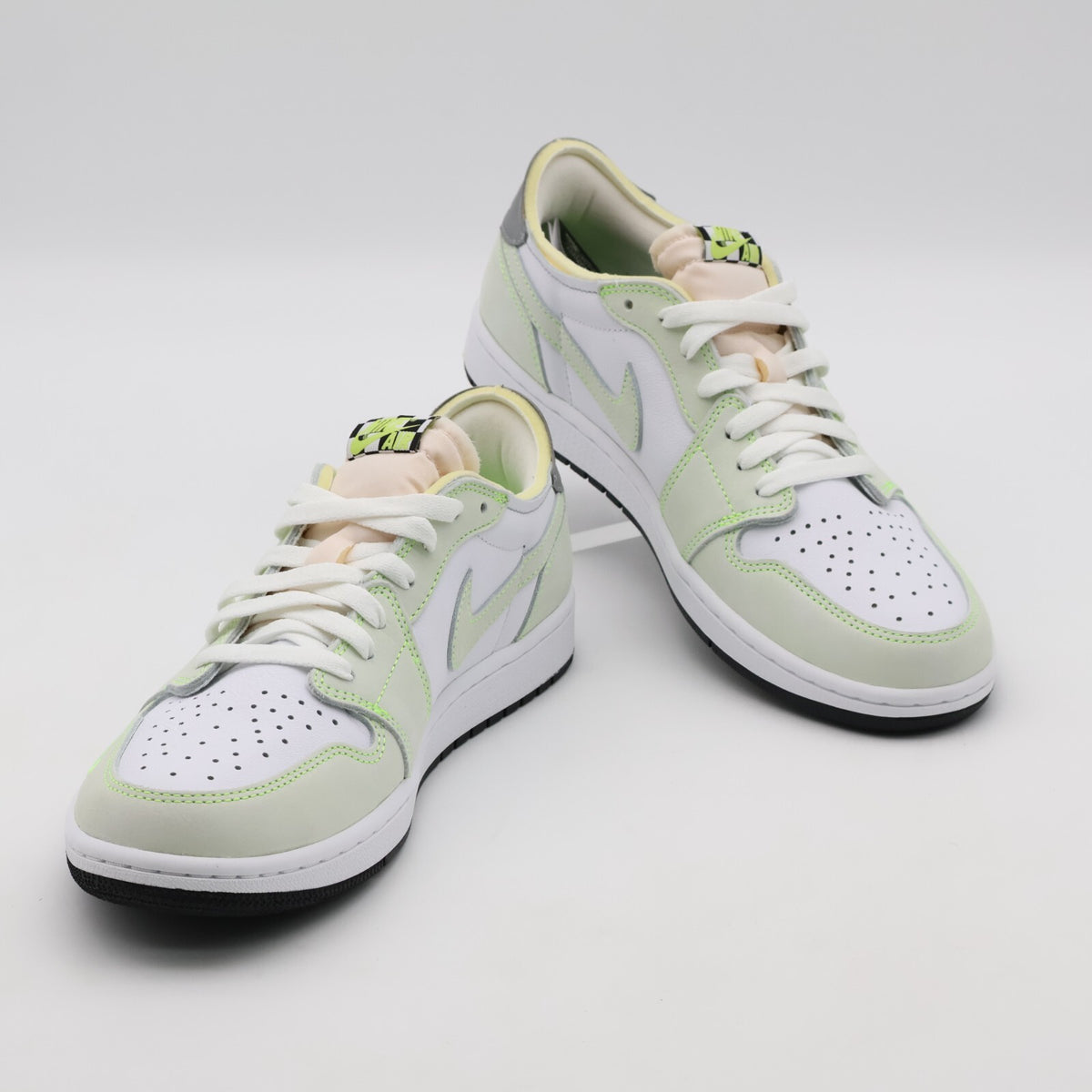 DM7837-103 Nike Air Jordan 1 Retro Low White Ghost Green Black Grey  (Men's)