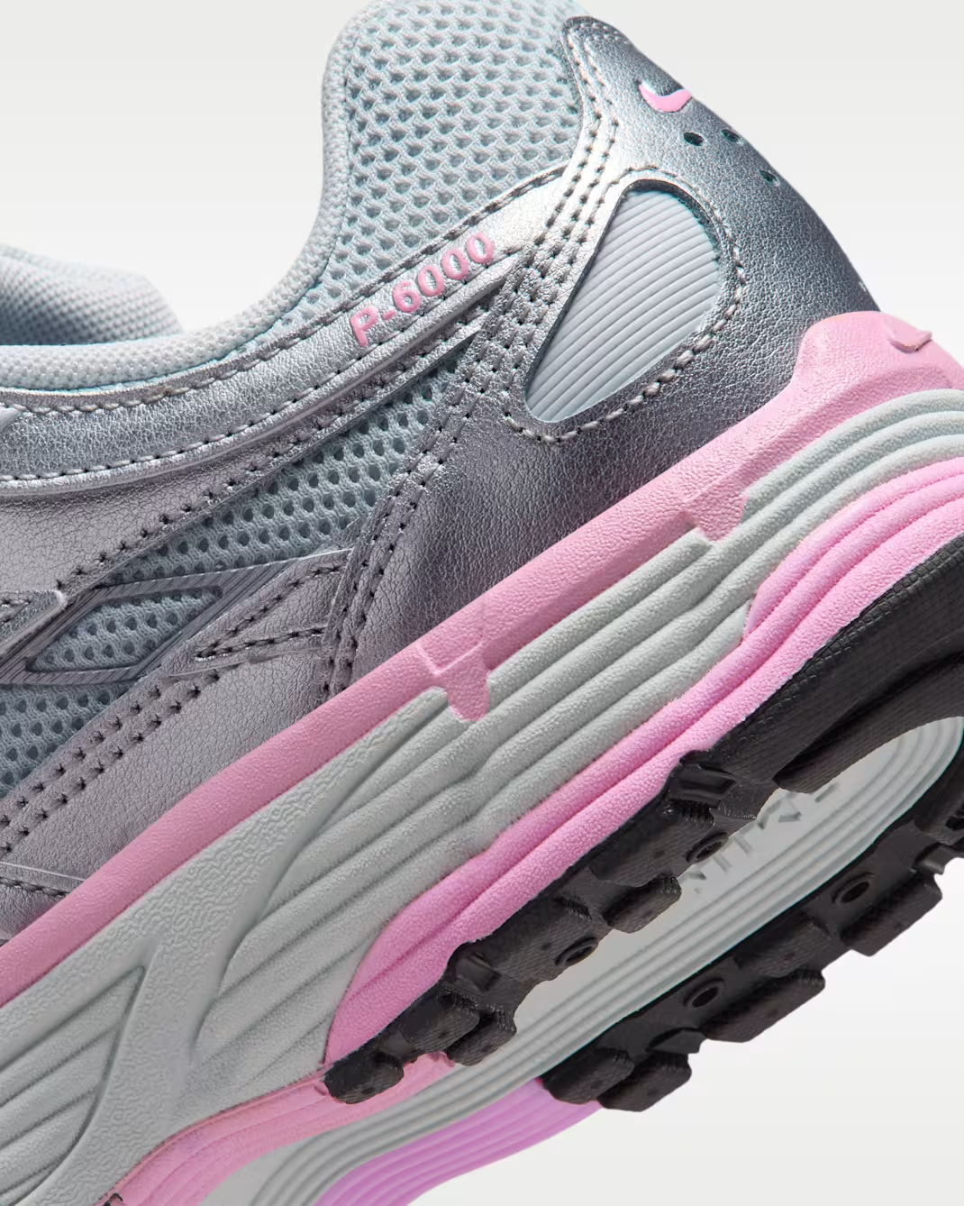 BV1021-020 Nike P-6000 "Pure Platinum/Metallic Silver" (Women's)